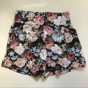 NWOT Talula Floral Shorts Size XS